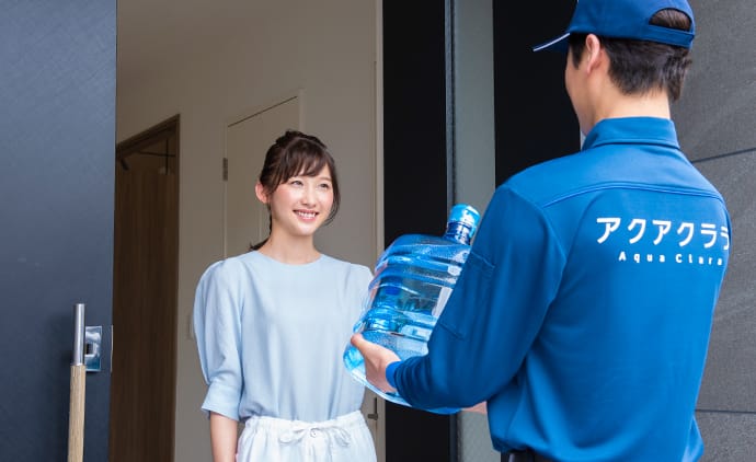 東日本大震災の際も、被災地を含めたお客様へ安定したお水の供給をさせて頂きました。