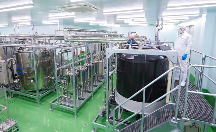 お水の製造を担う「アクアクララ製造プラント」